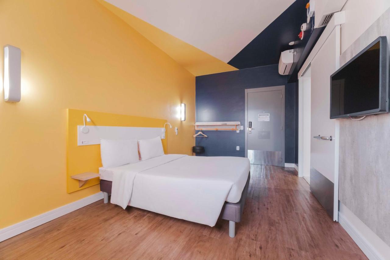 Ibis Budget Farroupilha Exteriör bild