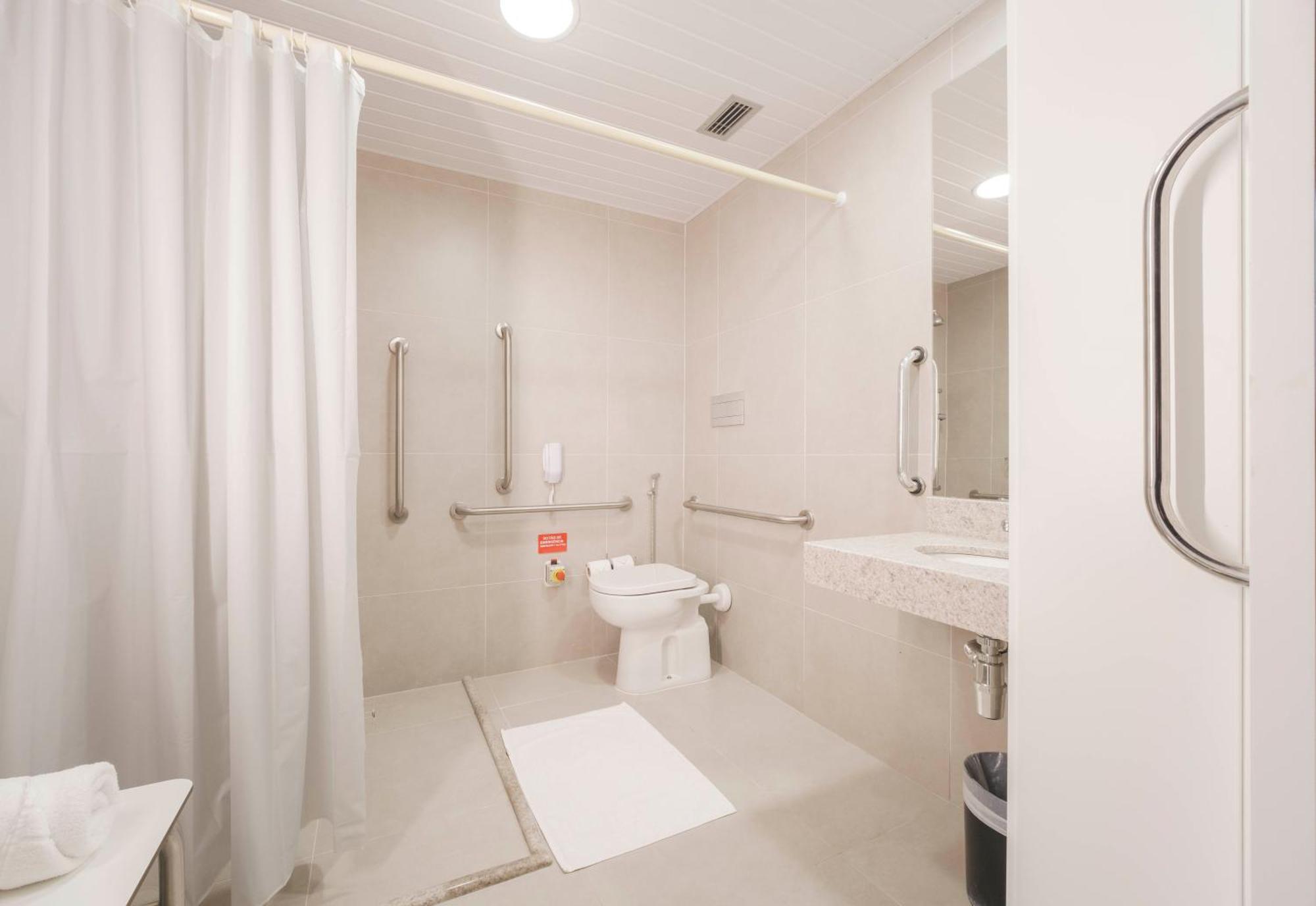 Ibis Budget Farroupilha Exteriör bild